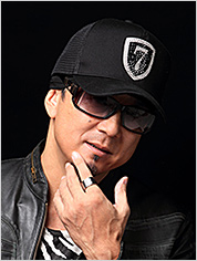 黒田 崇矢
